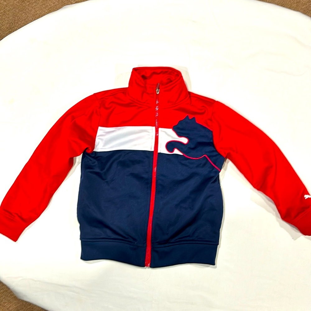Puma Zip up boys size 5, excellent condition